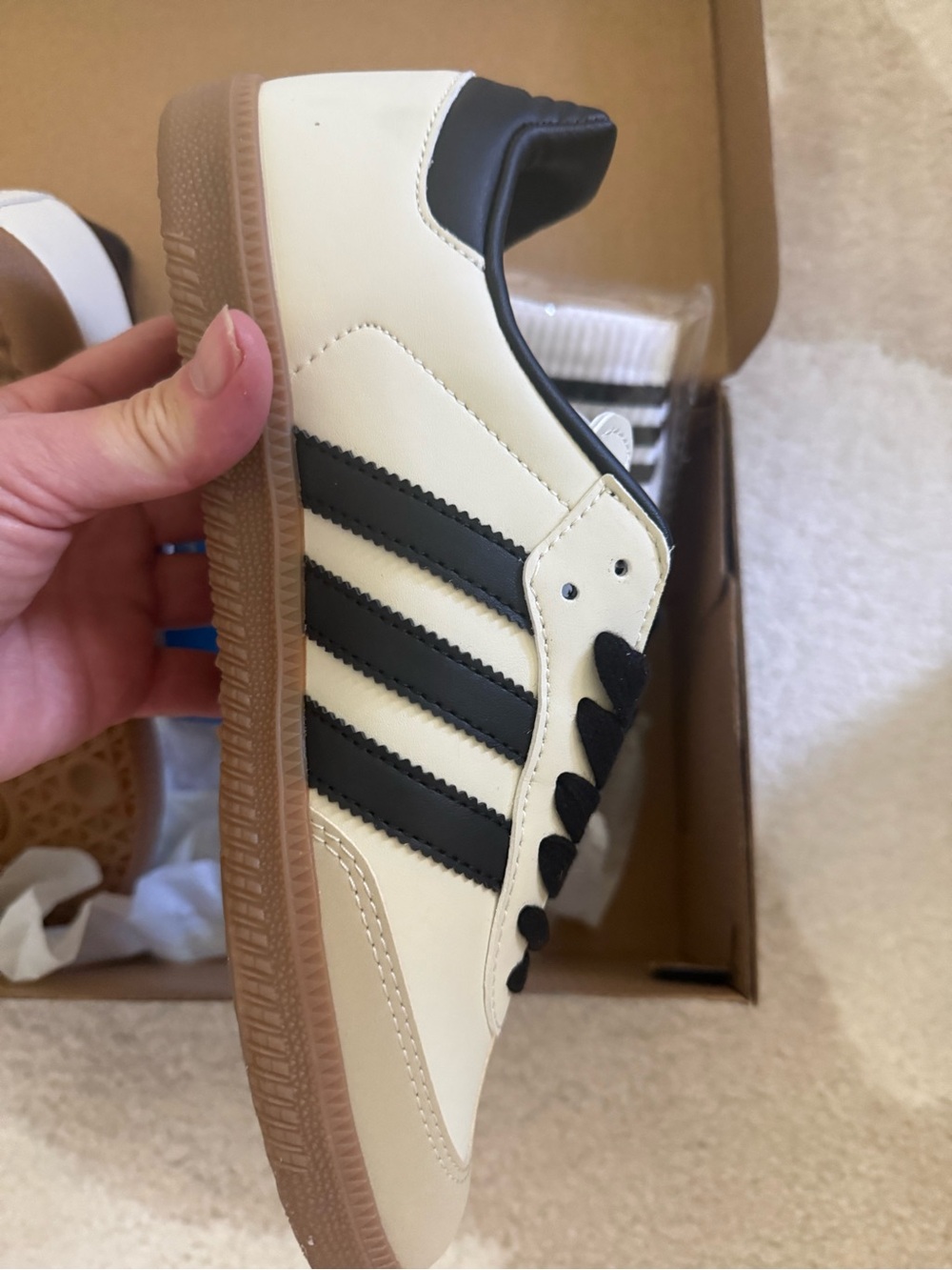 adidas Samba Cream and Black Leather Sneakers with Gum Sole size7.5 - Picture 5 of 6